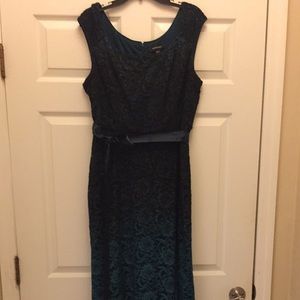 Evening gown emerald green stretch fabric